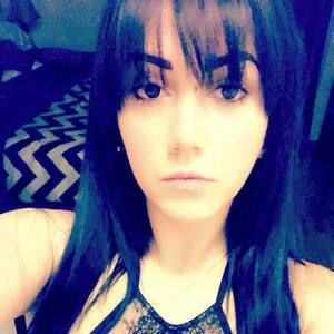 Meet your Posher, Yadira